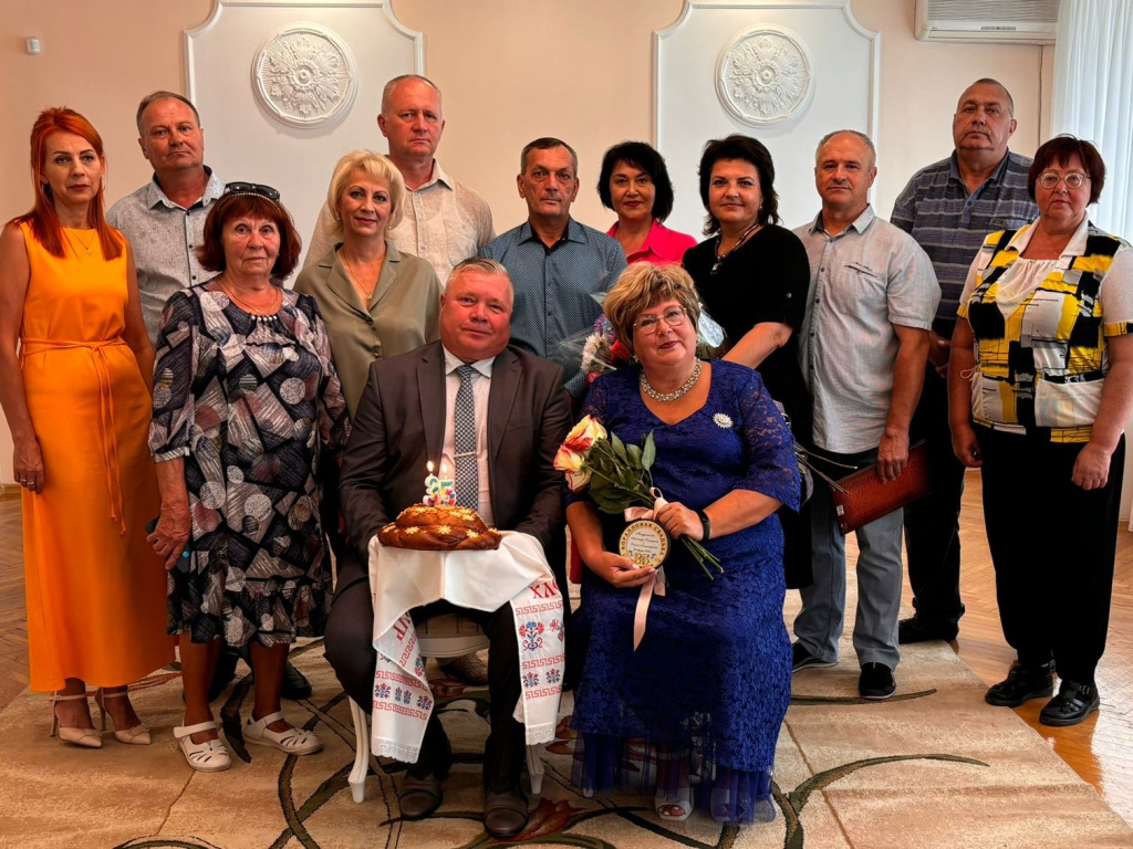 коралловая свадьба в кругу родных и друзей.jpg коралловая свадьба в кругу родных и друзей.jpg